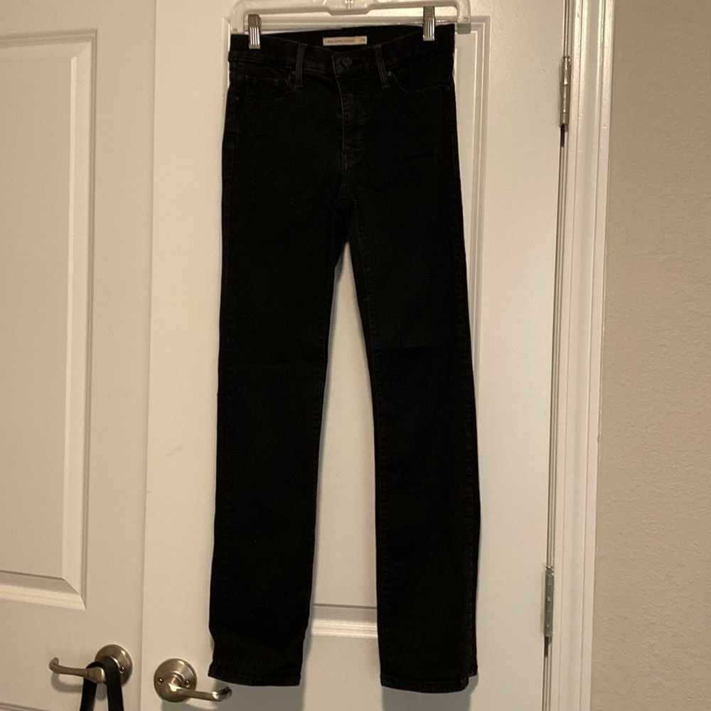Levi’s 314 shaping straight black jeans